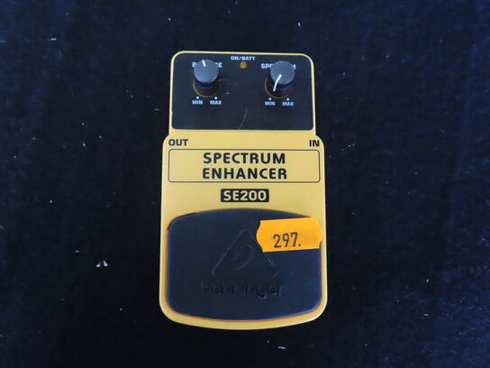 Guitarpedal - Spectrum enhancer SE200 - BEHRINGER