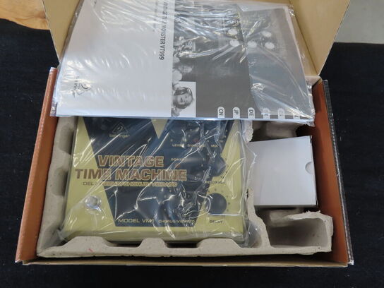 Guitarpedal - Vintage time machine model VM1 - BEHRINGER