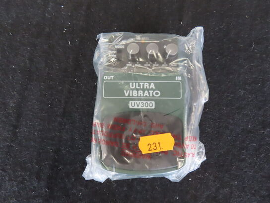 Guitarpedal - Ultra vibrato UV300 - BEHRINGER