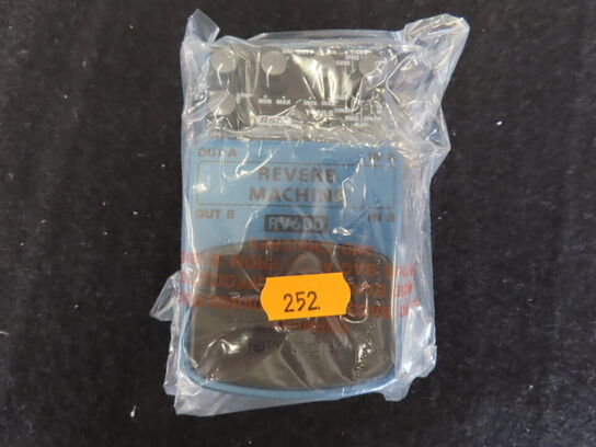 Guitarpedal - Reverb machine RV600 - BEHRINGER