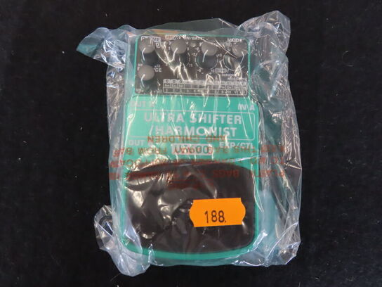 Guitarpedal - Ultra shifter/harmonist US600 - BEHRINGER