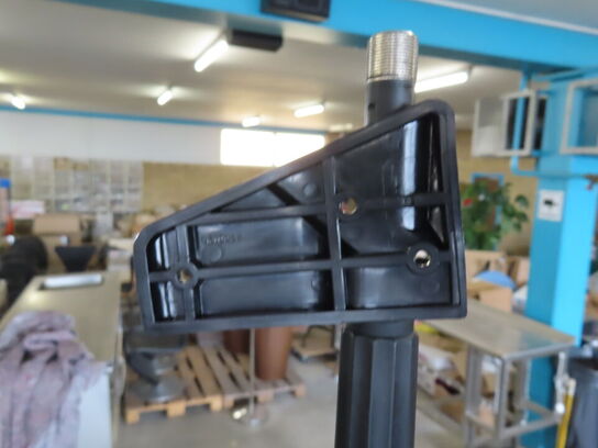 Microfonstativ - ADAM HALL