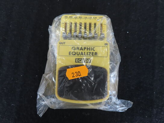 Guitarpedal - Graphic equalizer EQ700 - BEHRINGER