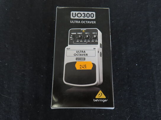 Guitarpedal - Ultra octaver UO300 - BEHRINGER