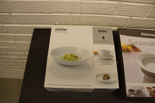 4 stk. skåle & 4 stk. tallerkner 