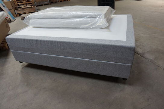 Nordisk Fjer B110 seng med opbevaring 140x200 cm  
