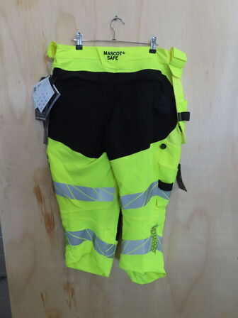 Shorts 3/4 MASCOT Str.: C52