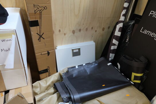 Div. Varelager, vareprøver, bord, skuffemoduler m.m.