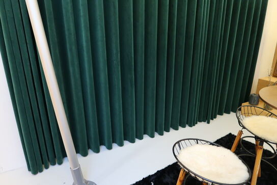 Afskærmning/gardiner på stang