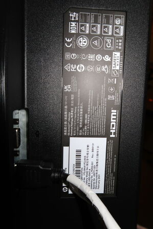 3 stk. computerskærme HP 27mq med dockingstation LENOVO Thinkpad Hybrid m.m.