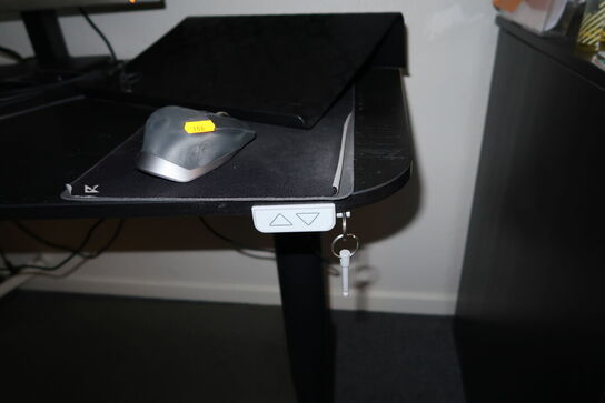 El. hæve/sænke skrivebord uden indhold