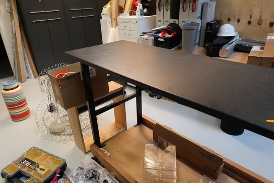 Bord på hjul med skruestik