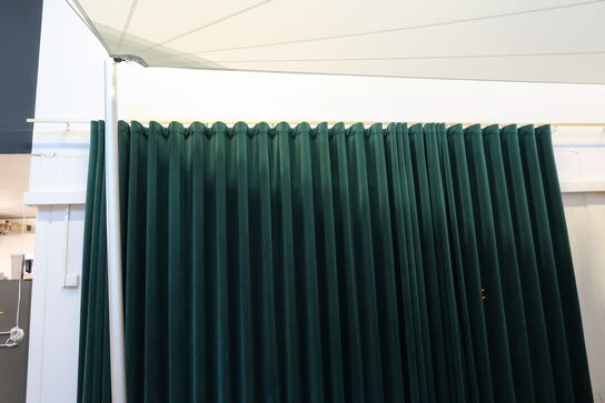 Afskærmning/gardiner på stang