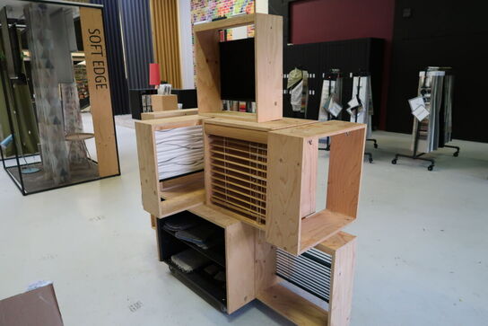 Div. Reoler/kasser med indhold