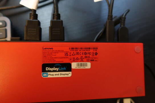 3 stk. computerskærme HP 27mq med dockingstation LENOVO Thinkpad Hybrid m.m.