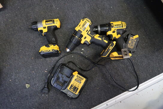 3 stk. akku håndværktøj DEWALT med 2 stk. batterier og lader