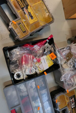 Div. Sortimentskasser med varelager