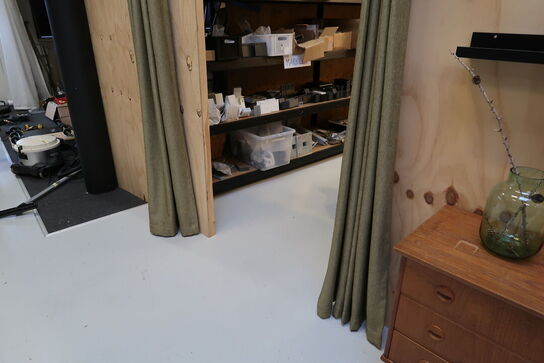 Afskærmning/gardiner på stang