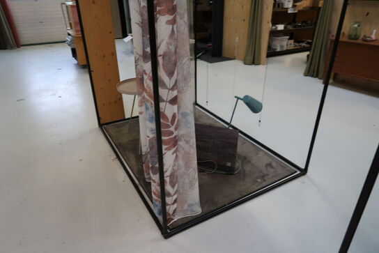 Udstilling med div. Indhold