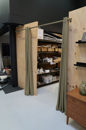 Afskærmning/gardiner på stang