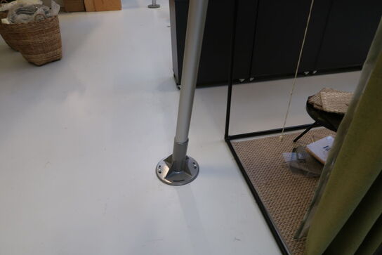 Elektrisk sejlafskærmning SOLIDAY med 4 stk. pæle