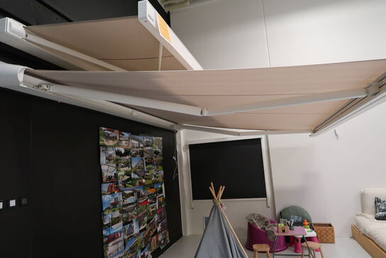 Elektrisk Markise MARKILUX med solafskærmning