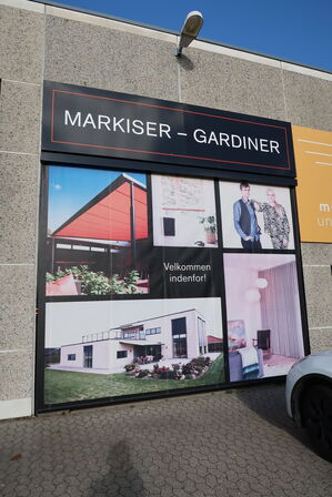 Elektrisk afskærmning på facade