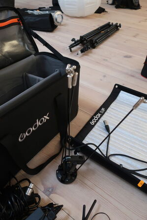 Belysning GODOX FL 150S med controller 