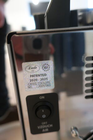 Fadølsanlæg LINDR Kontakt 40/K Green Line samt fustage TUBORG