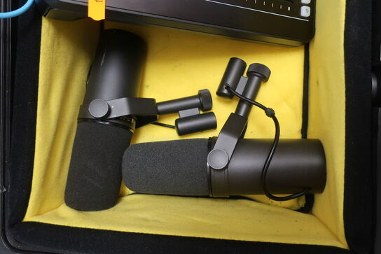 Mixer RØDE Caster PRO II samt 2 stk. mikrofoner SHURE SM7B