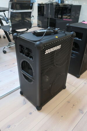 Højttaler SOUNDBOKS med 1 stk. batteri og lader