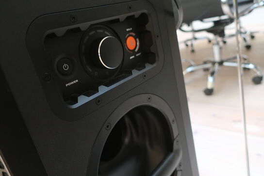 Højttaler SOUNDBOKS med 1 stk. batteri og lader