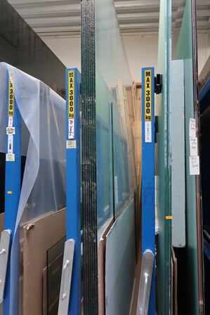 Div. Glas i reolssytem (reolsystem medfølger ikke)