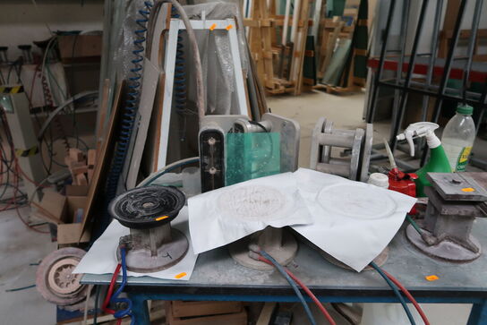 Opbevaringsvogn med div. Reservedele