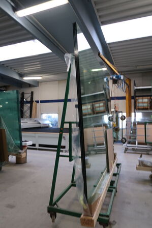 Opbevaringsvogn med div. Glas