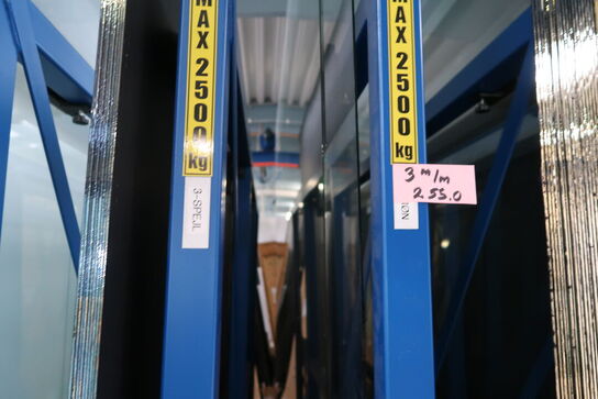 Div. Glas i reolssytem (reolsystem medfølger ikke)