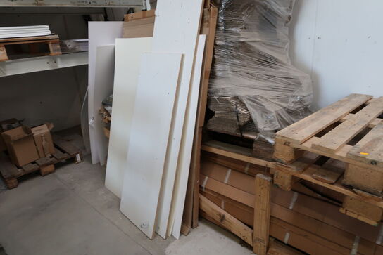 Div. Paller, papkasser m.m.