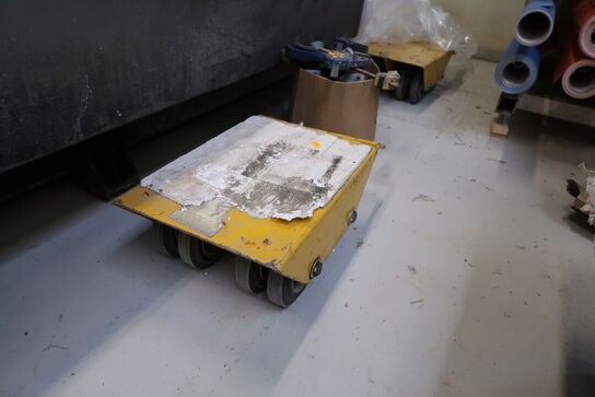 2 stk. maskinskøjter samt skruetvinger