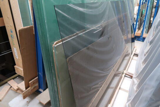 Opbevaringsstativ med div. glas