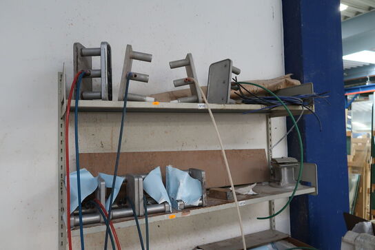 Reolsystem med div. Reservedele