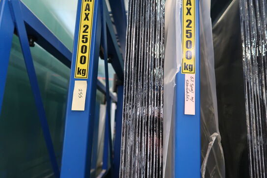 Div. Glas i reolssytem (reolsystem medfølger ikke)