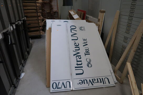 Div. Varelager samt papkasser