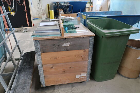 Palle samt pallerammer og varelager