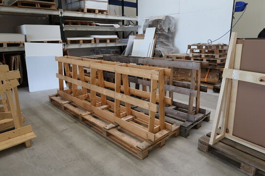 Div. Opbevaringsstativer i træ