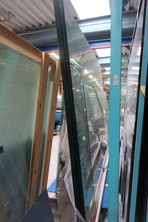 Opbevaringsvogn med div. Glas