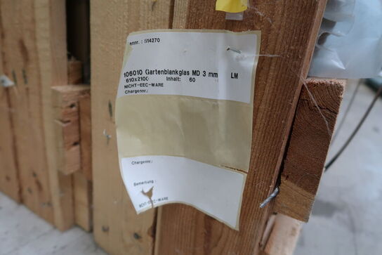 2 stk. opbevaringskasser med div. Glas