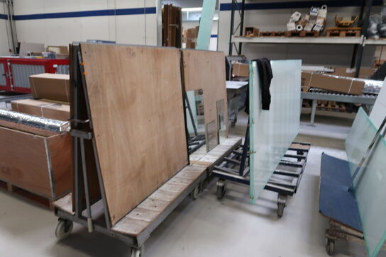 5 stk. opbevaringsvogne med div. Glas