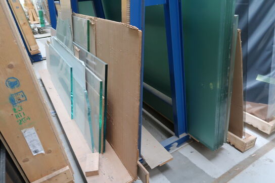 Opbevaringsstativ med div. glas