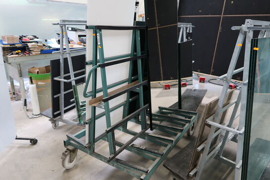 3 stk. opbevaringsvogne med div. Glas