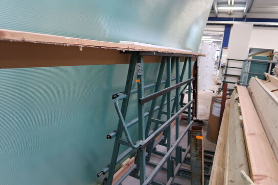 Opbevaringsvogn med div. Glas